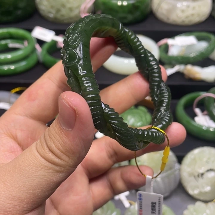 和田玉手镯57圈口 编号51未镶嵌