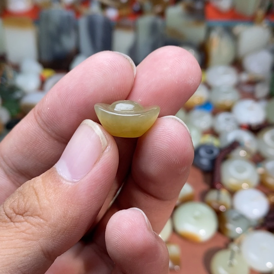 和田玉未镶嵌吊坠(不含链)