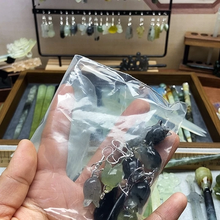 岫玉发簪未镶嵌怀**兔