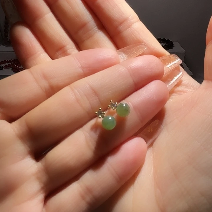 和田玉银S925镶嵌耳饰8888888888