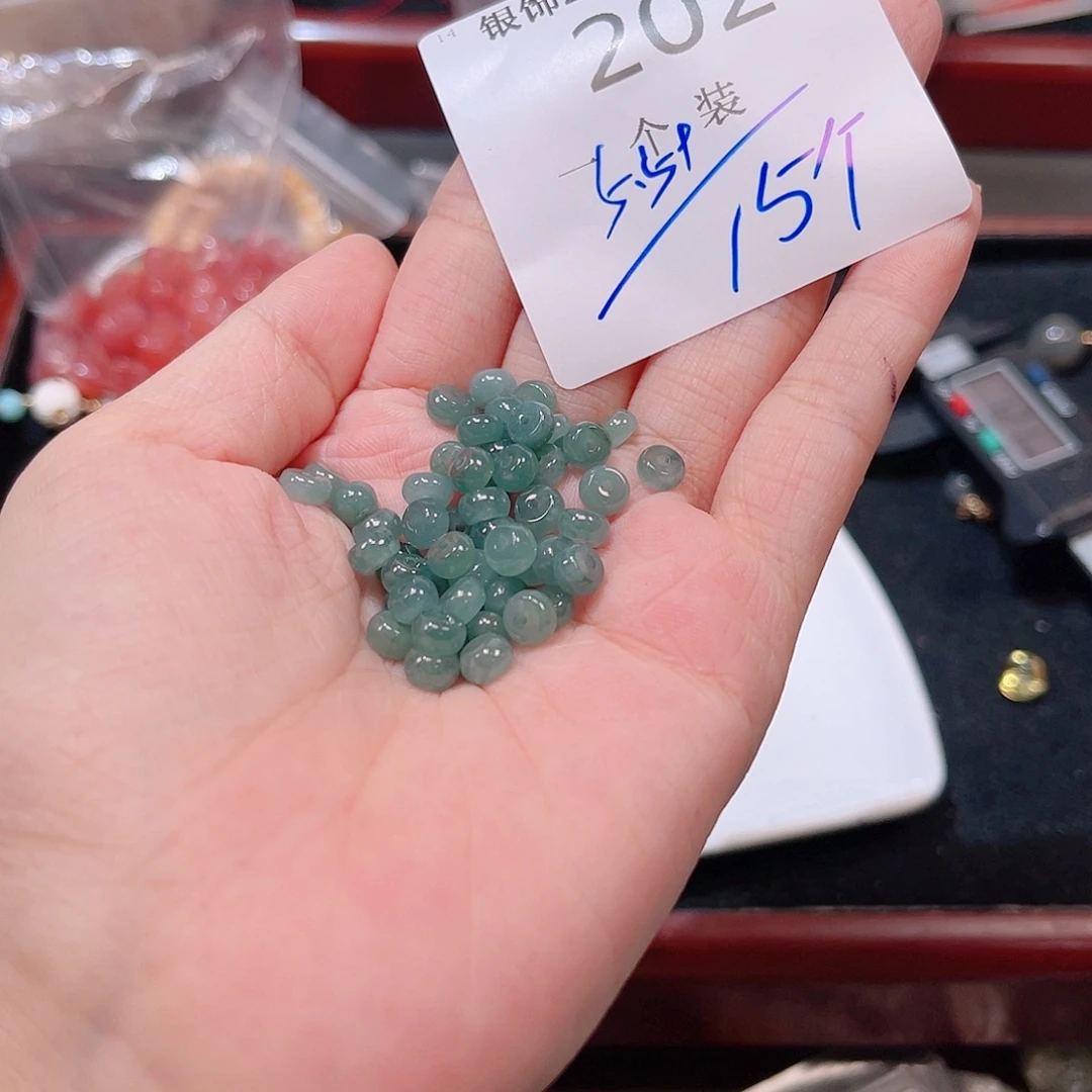 未镶嵌水晶珠宝半成品202 。