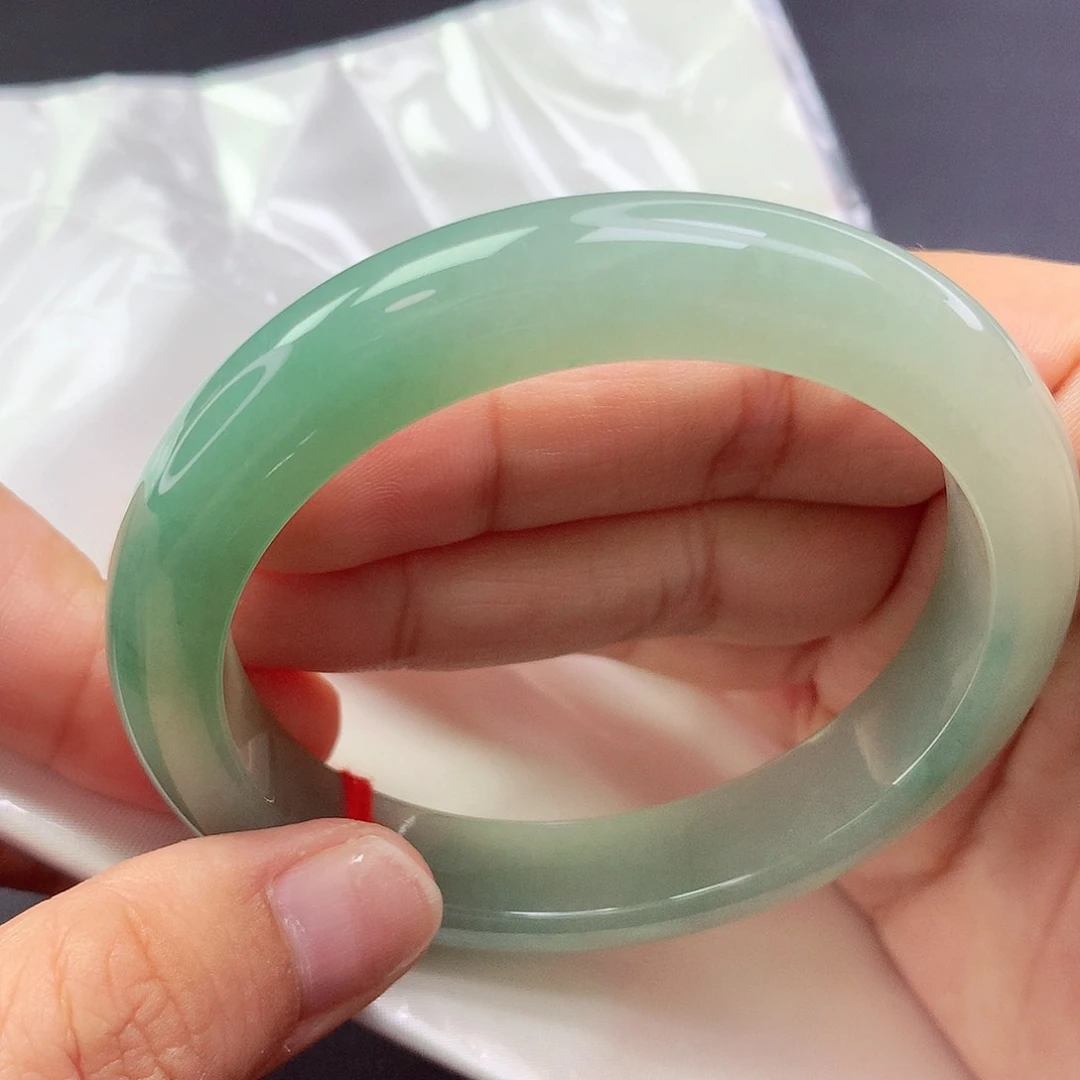 【闪购商品】未镶嵌手镯翡翠881655