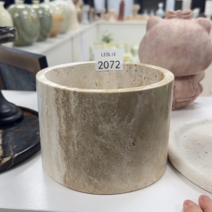 L。  2072。        福利。