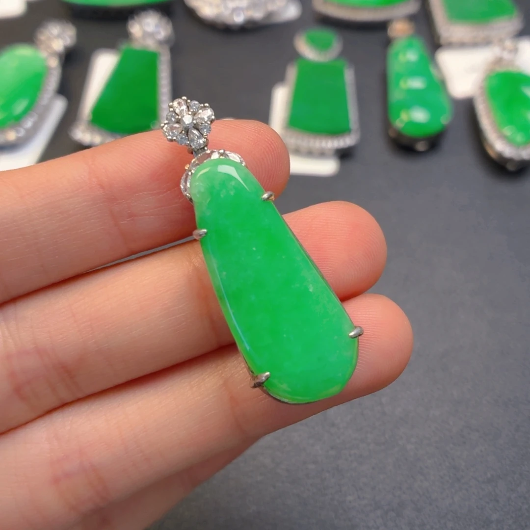 翡翠银S925镶嵌颈饰