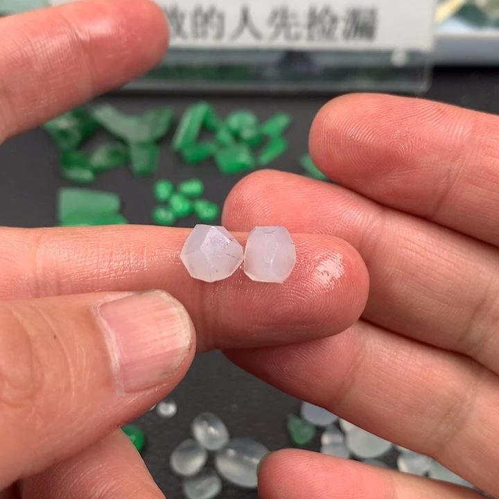 三***华定制翡翠未镶嵌材料定制