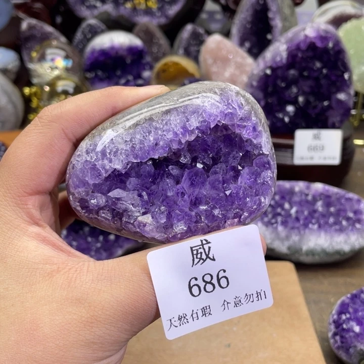 未镶嵌水晶珠宝半成品