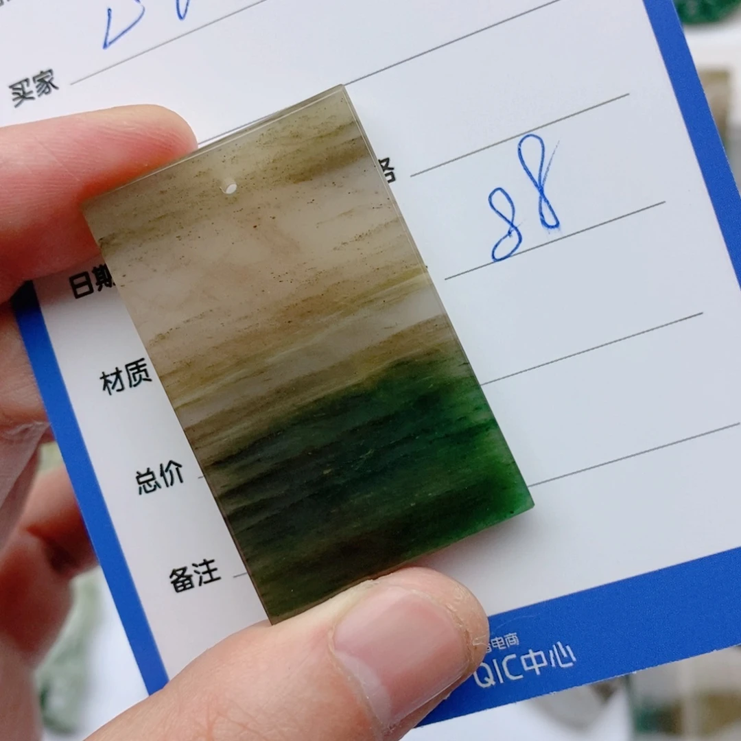 独山玉颈饰未镶嵌山*经