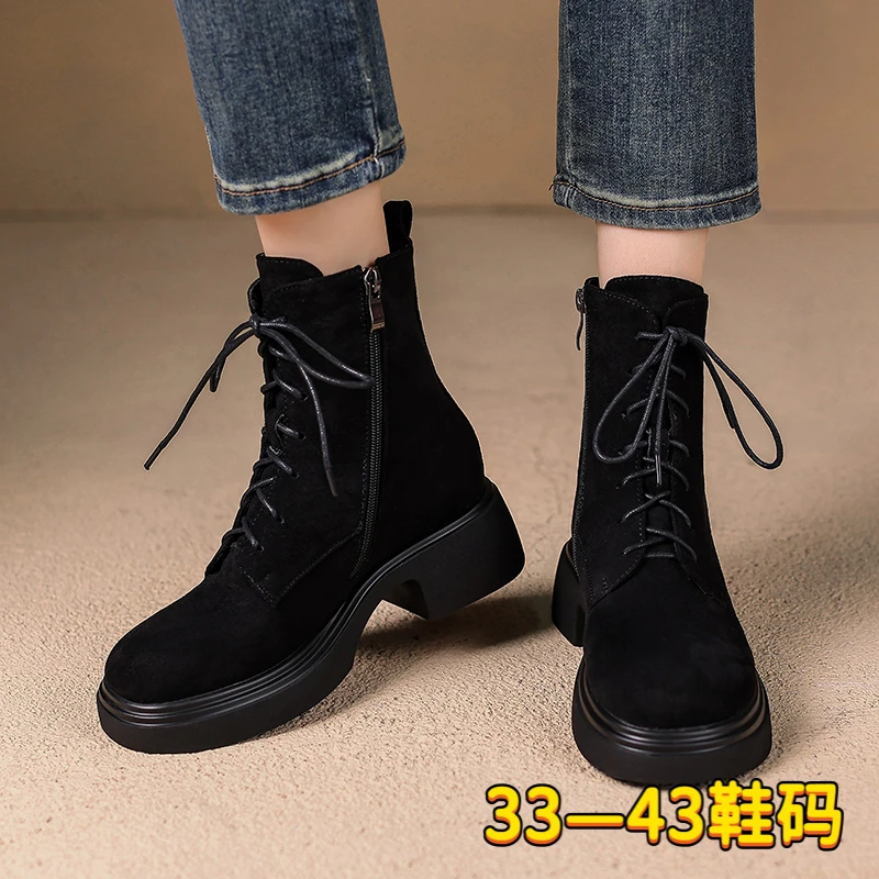 复古绒面磨砂圆头粗跟短靴女大码靴子41一43英伦风系带厚底马丁靴