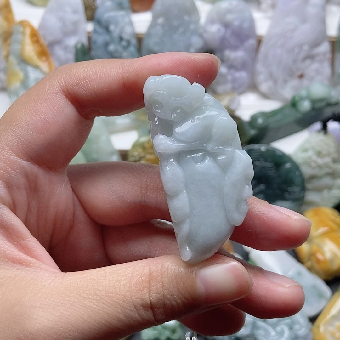 翡翠未镶嵌颈饰翡翠