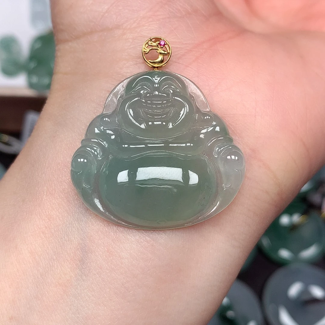 翡翠颈饰未镶嵌佛公