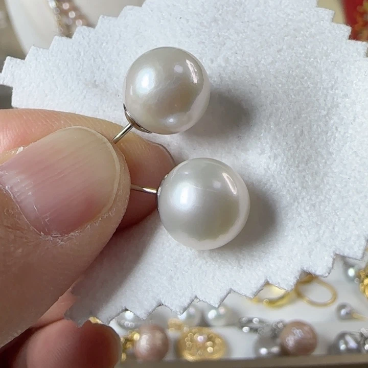 淡水珍珠卡10左右一颗有明显生长纹银S925镶嵌