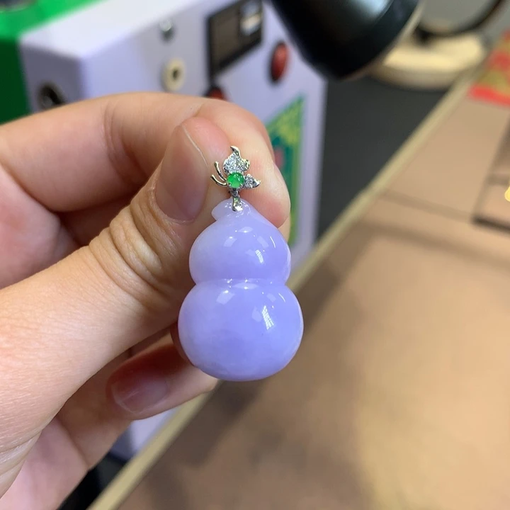 颈饰18K金镶嵌翡翠翡翠