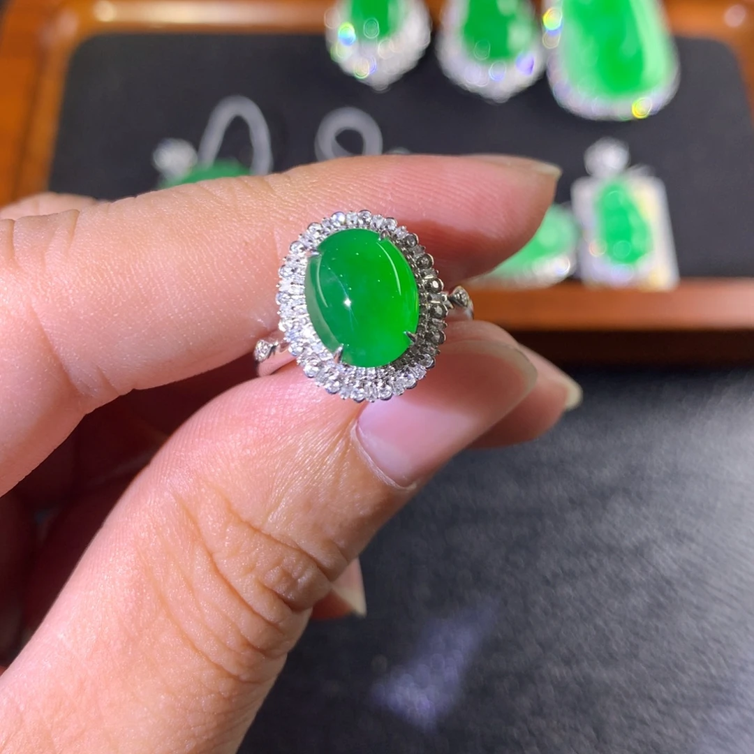 翡翠18K金镶嵌戒指两用款