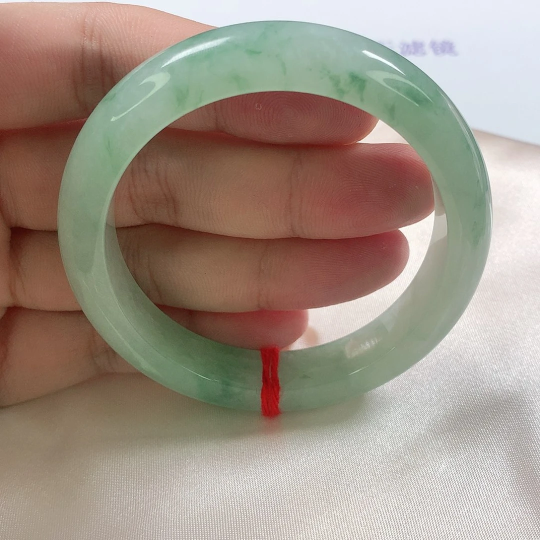 翡翠手镯未镶嵌302号