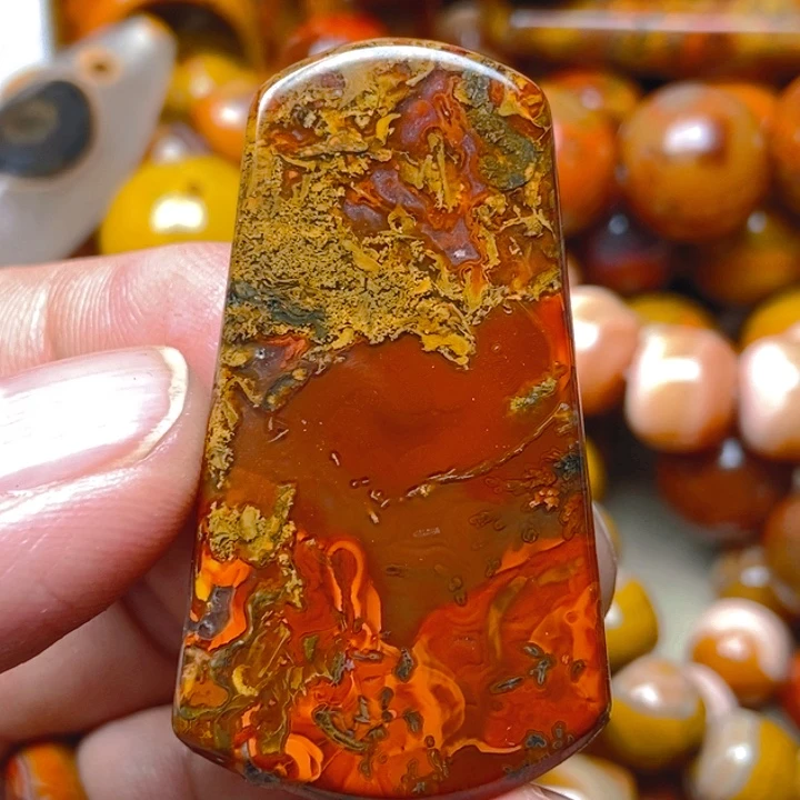 玛瑙/玉髓未镶嵌吊坠