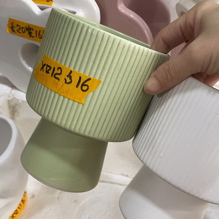 摆件陶盆有孔 瑕疵介意勿