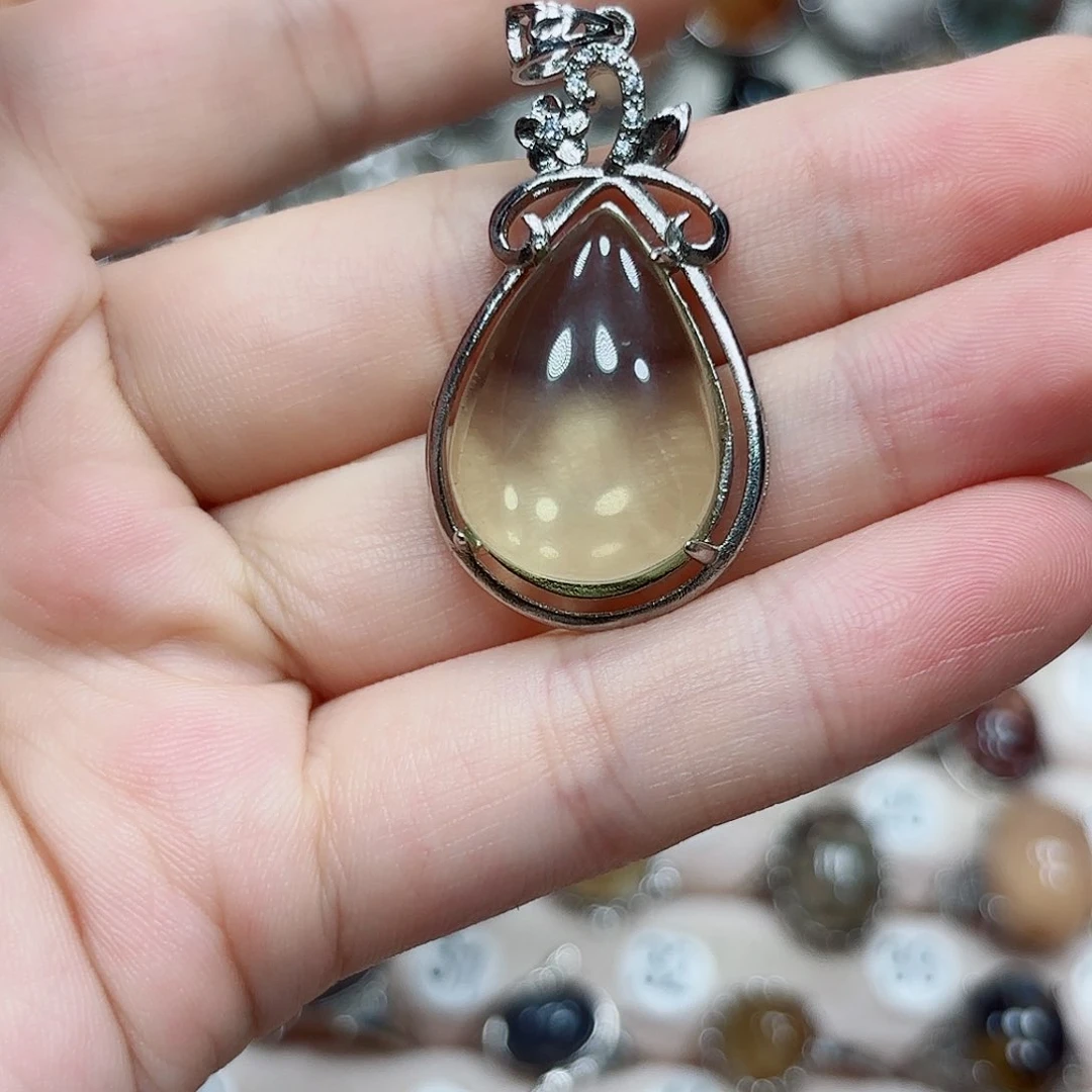 未镶嵌颈饰水晶水晶