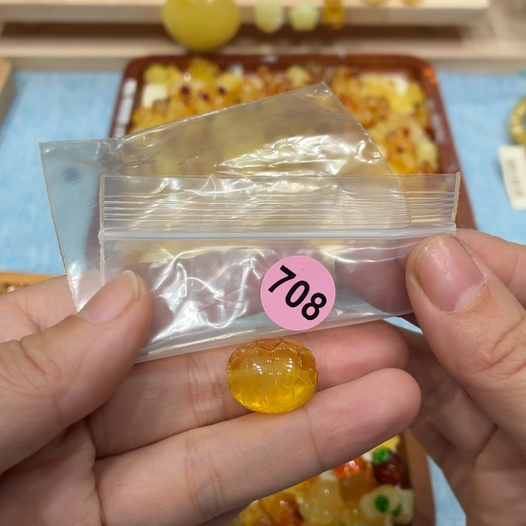 琥珀未镶嵌珠宝奇石