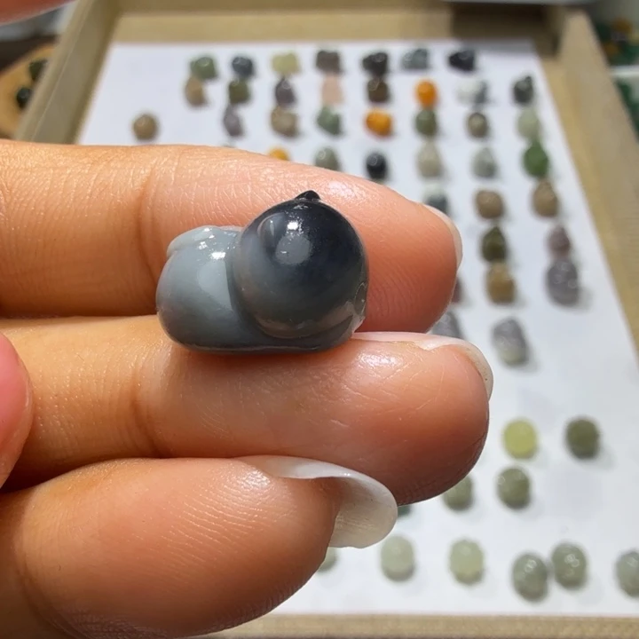 和田玉未镶嵌珠宝奇石