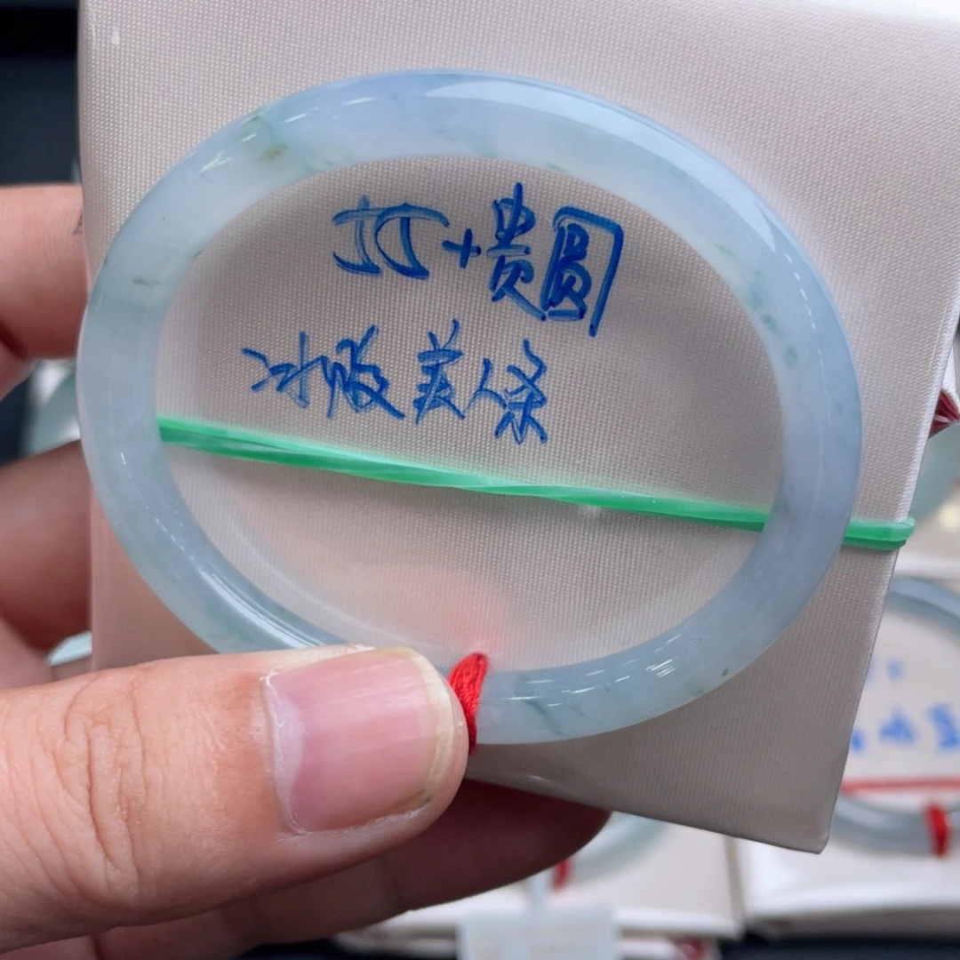 翡翠未镶嵌手镯翡翠手镯