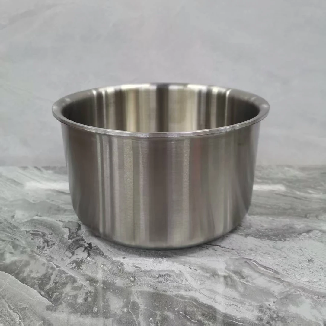 ↑实用型不锈钢锅头  奶锅小煮锅（内径16cm高10cm）