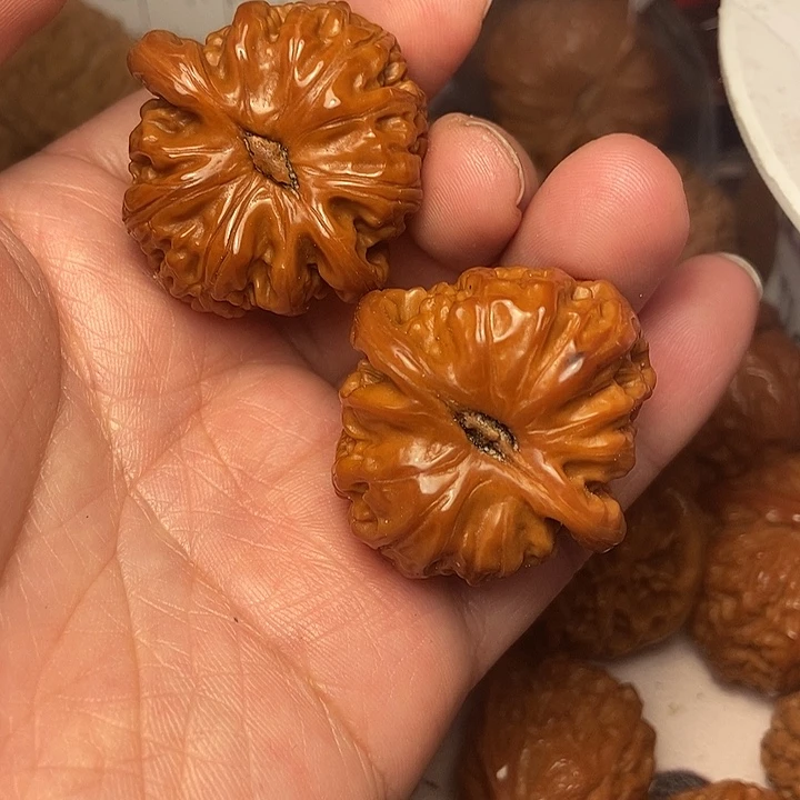 文玩核桃把件白36