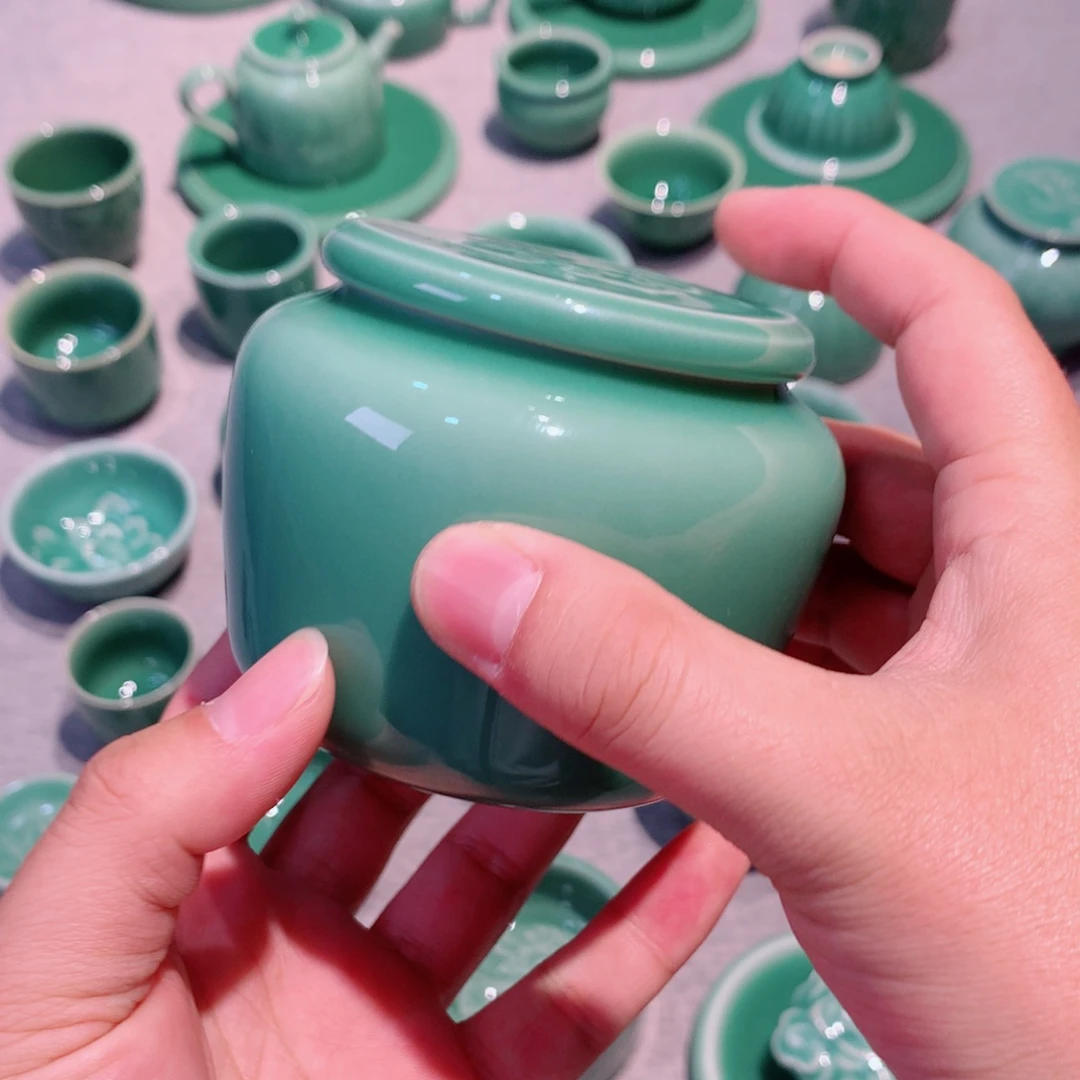 见***青龙泉青瓷茶具茶叶罐