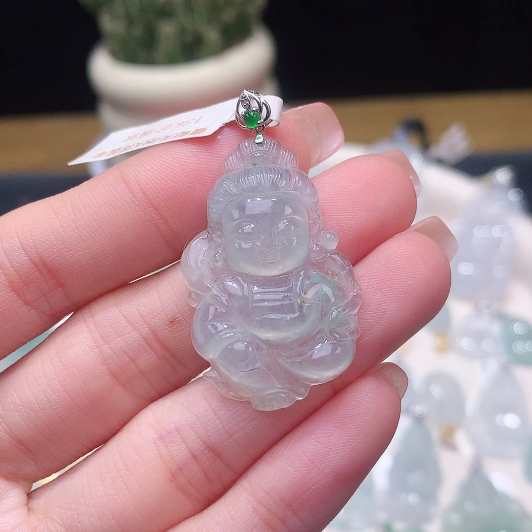 颈饰18K金镶嵌翡翠正冰宝宝观音