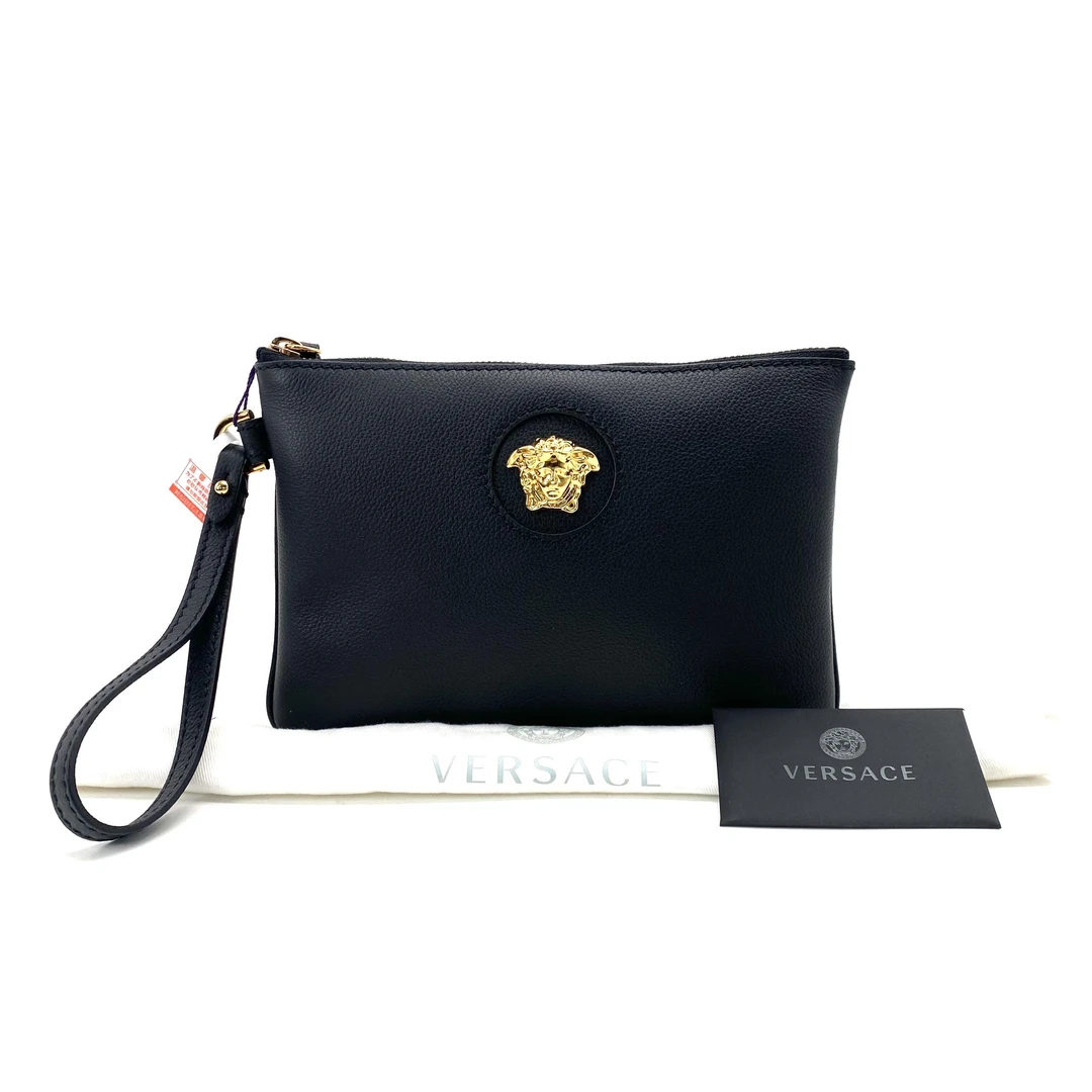 99新 VERSACE/范思哲 黑色全皮小号手拿包 尺寸23/15 休闲时尚