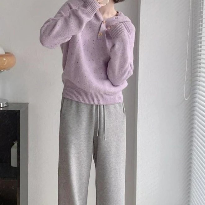 2025秋冬新款韩系套装女设计感紫色连帽毛衣搭配灰色休闲裤两件套