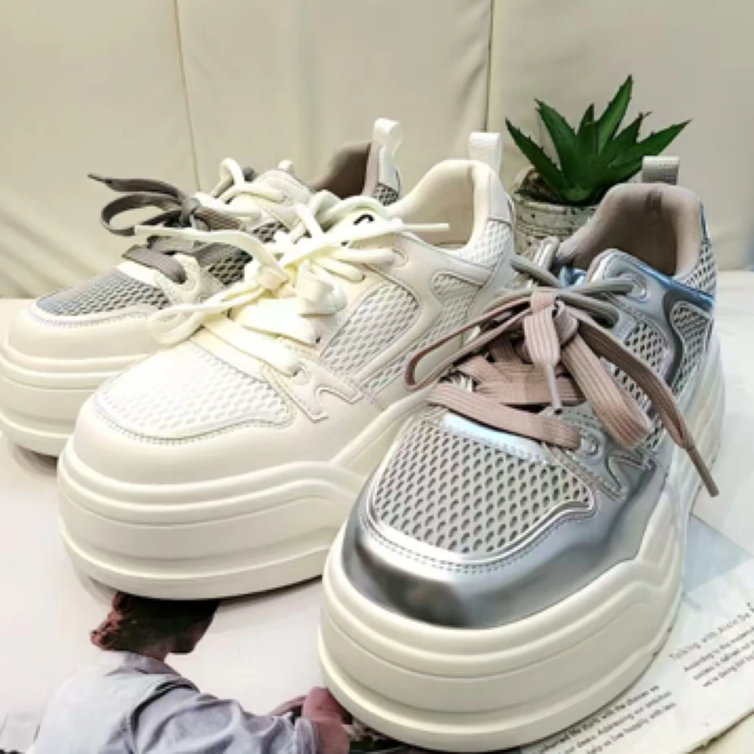 「雯姐家」2025夏款真皮厚底增高网红透气舒适小白鞋