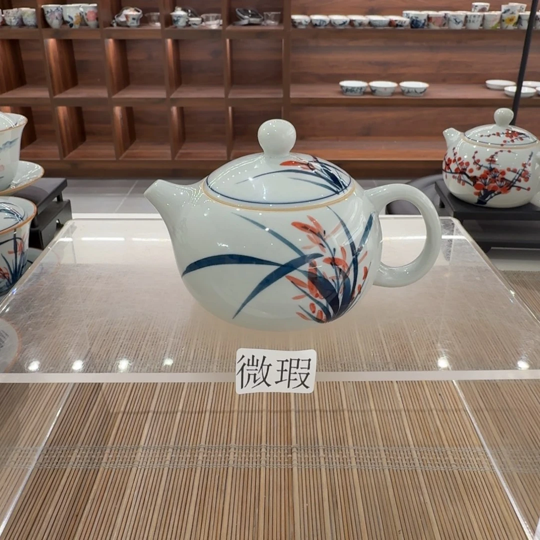 釉下手绘茶具微瑕