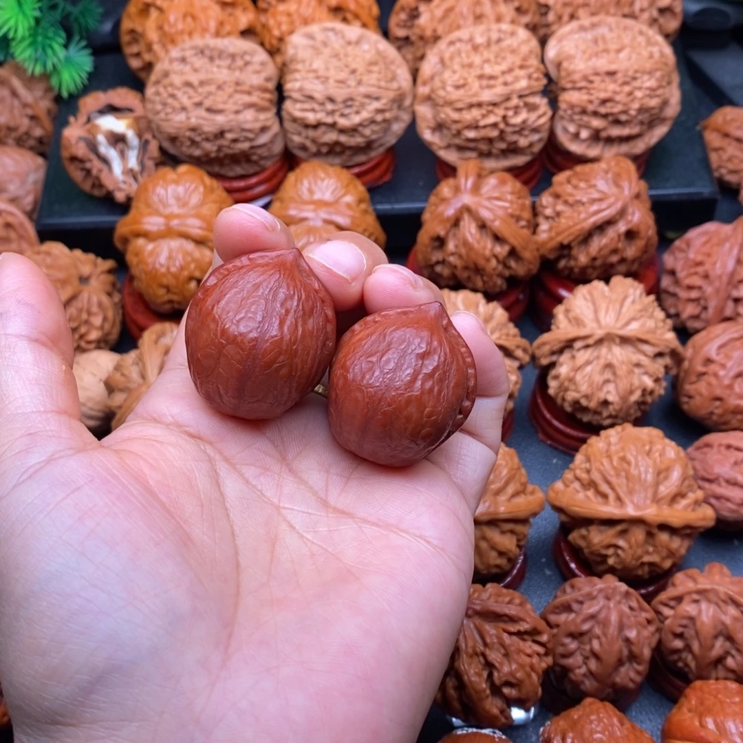 文玩核桃把件貔貅