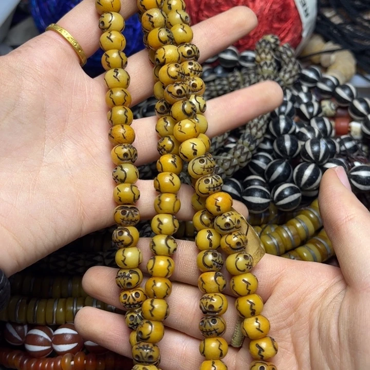 玻璃颈饰7119 牛骨一条