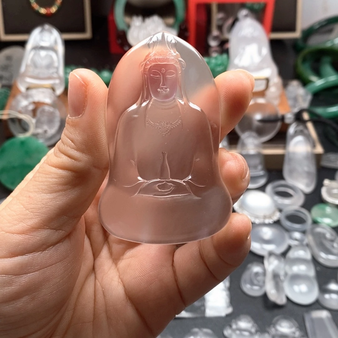 膛***手颈饰未镶嵌石英质玉
