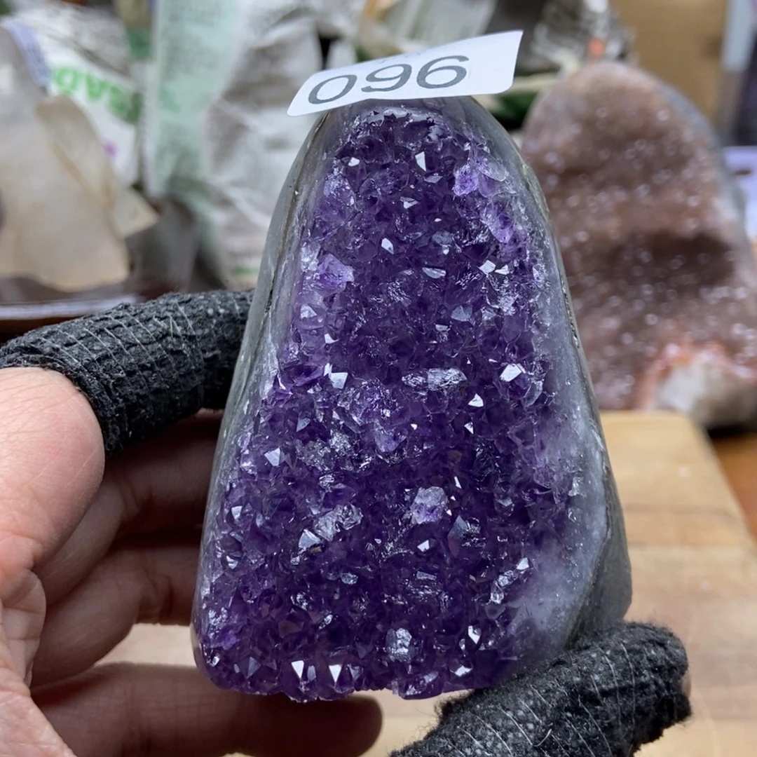 紫晶天然水晶摆件未镶嵌