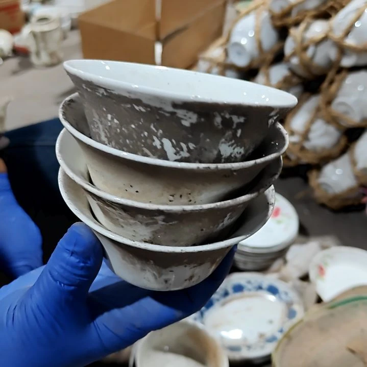 瓷片陶瓷盘子碗啥都有