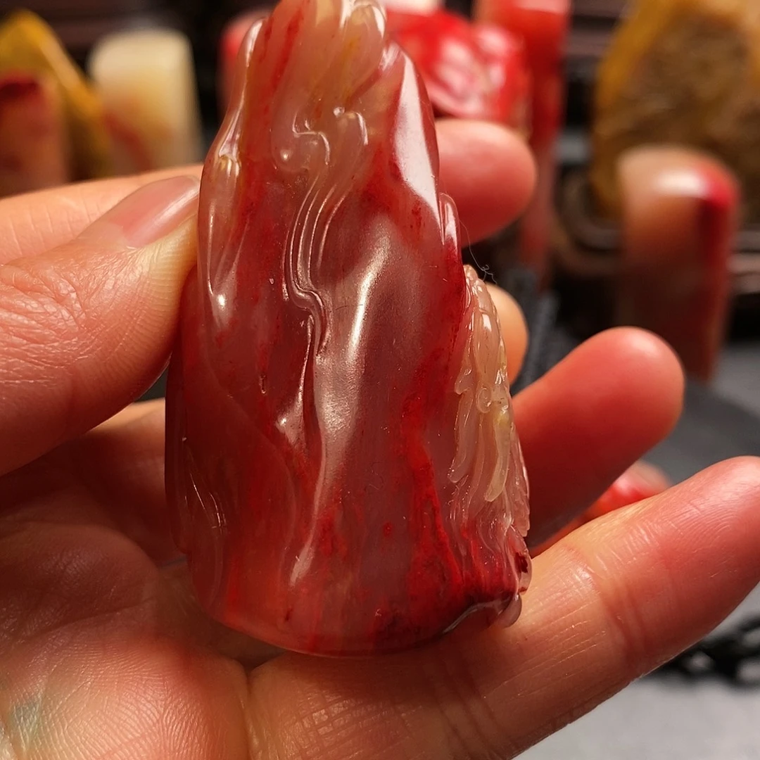 巴林鸡血石用****7手玩件