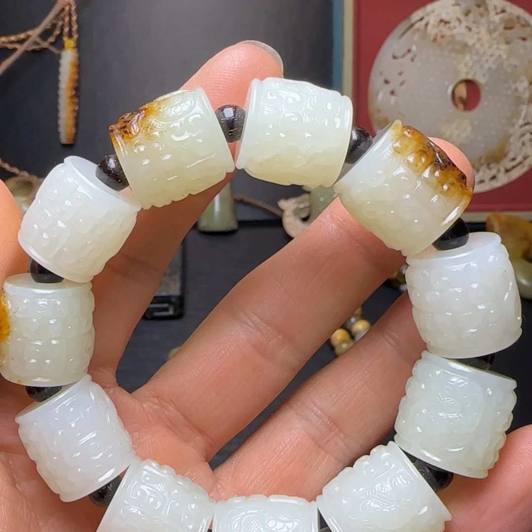 用***漠和田玉（糖玉）未镶嵌挂件