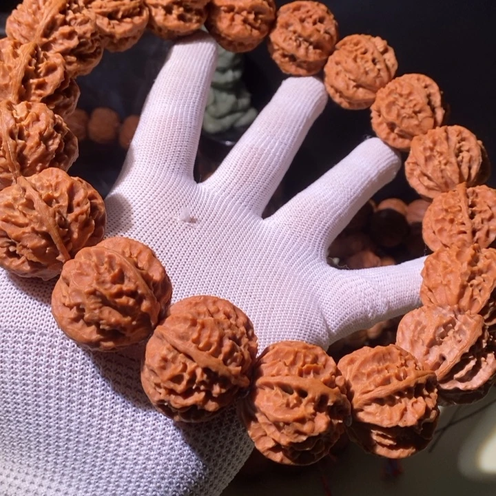 手串文玩核桃东*红…………