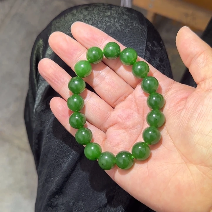 手链未镶嵌和田玉?****卡12碧玉手串