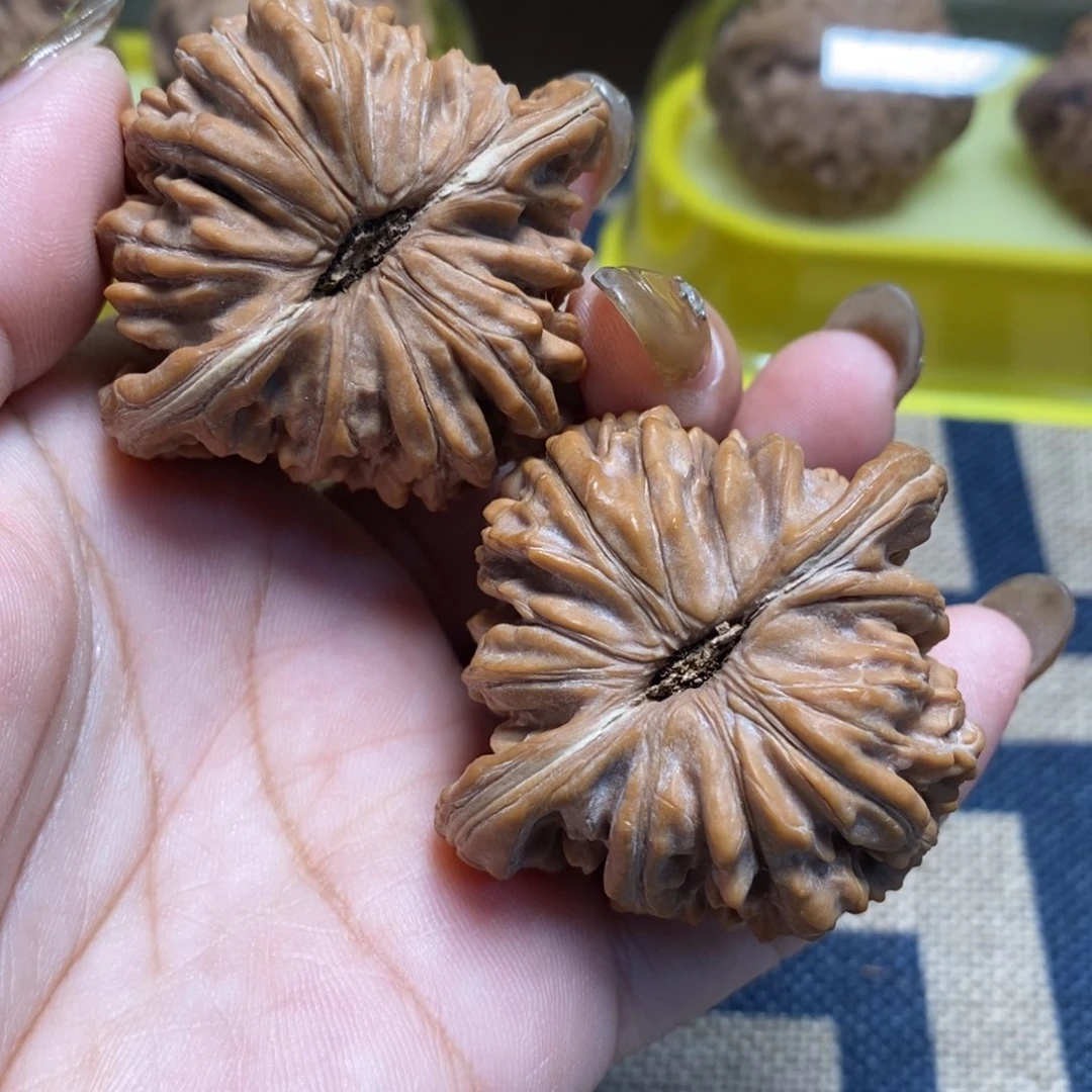 搬***人吊坠文玩核桃篓子