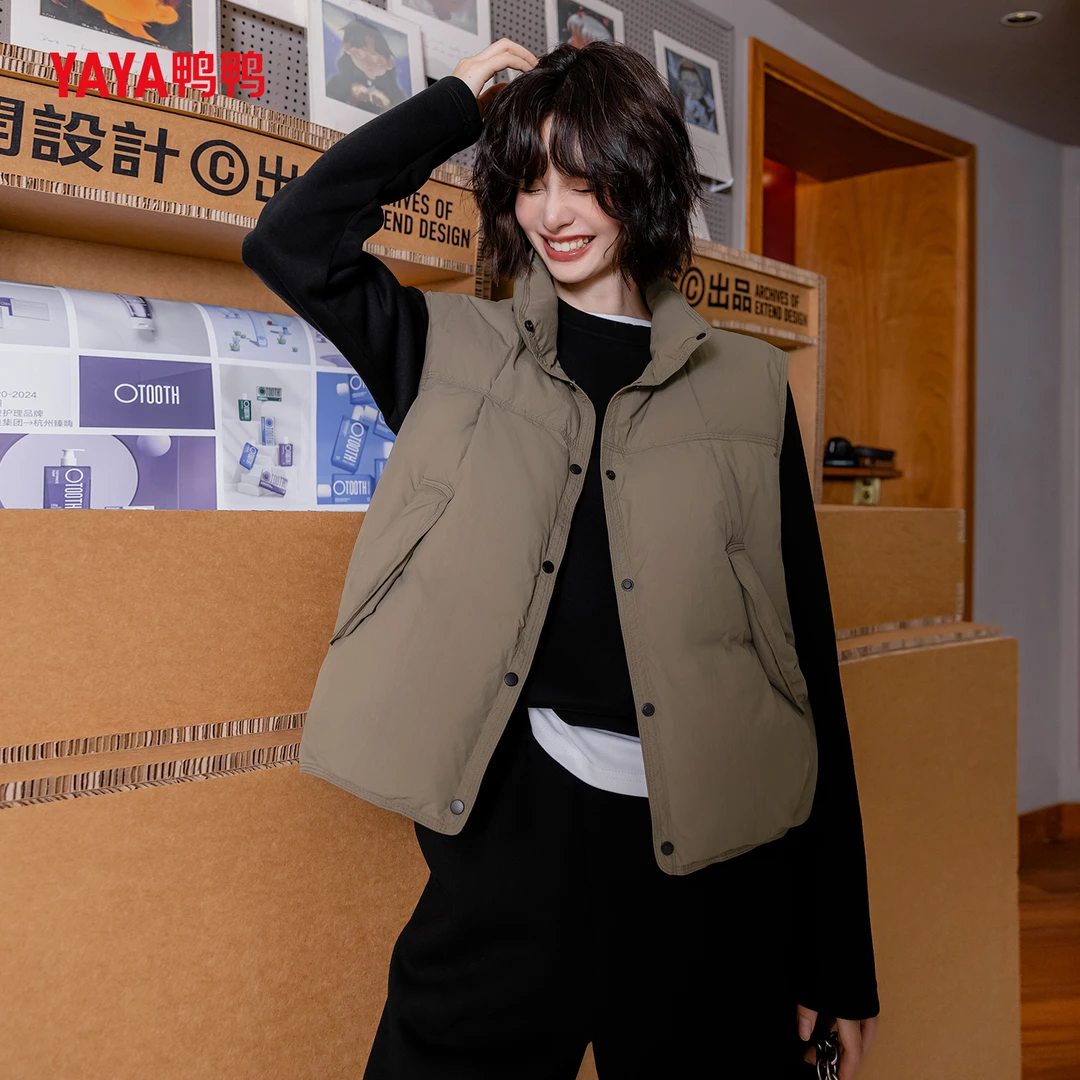鸭鸭秋冬时尚百搭女秋冬复古短款保暖羽绒服马甲-CBY
