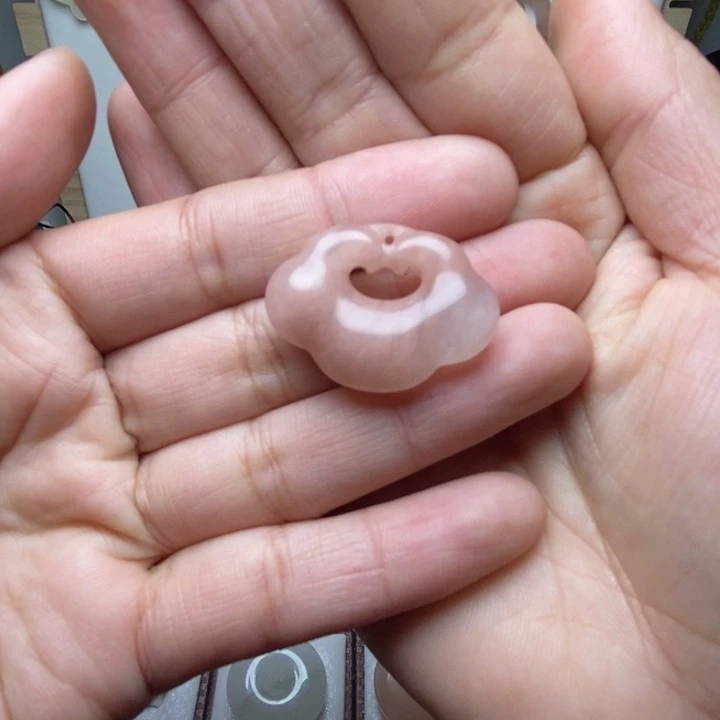 石英质玉颈饰未镶嵌素