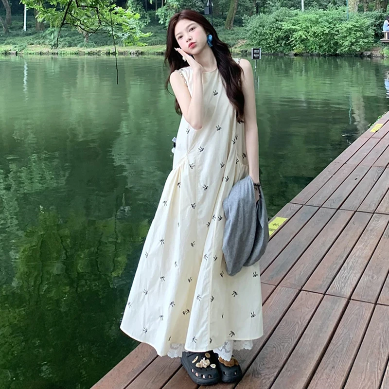 2687夏季长裙蝴蝶结刺绣蝴蝶连衣裙碎花裙子韩版时尚收腰宽松女装