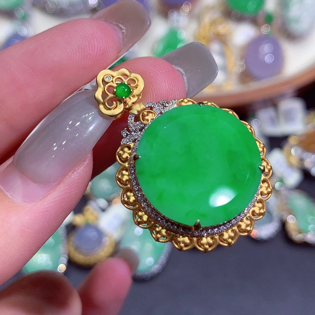 吊坠(不含链)18K金镶嵌翡翠