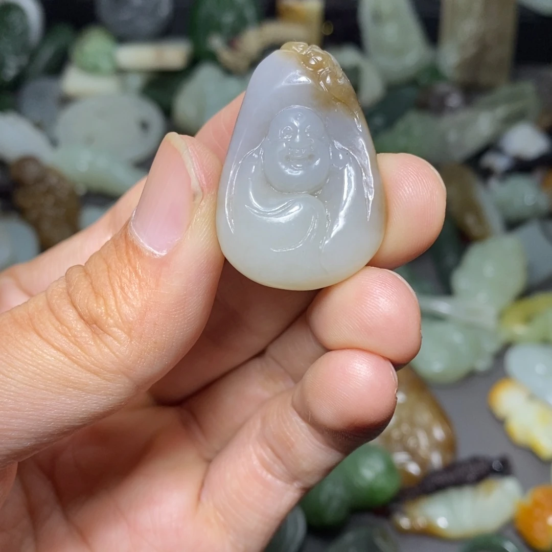 颈饰未镶嵌和田玉