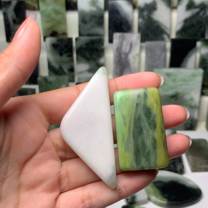 独山玉颈饰未镶嵌L****n