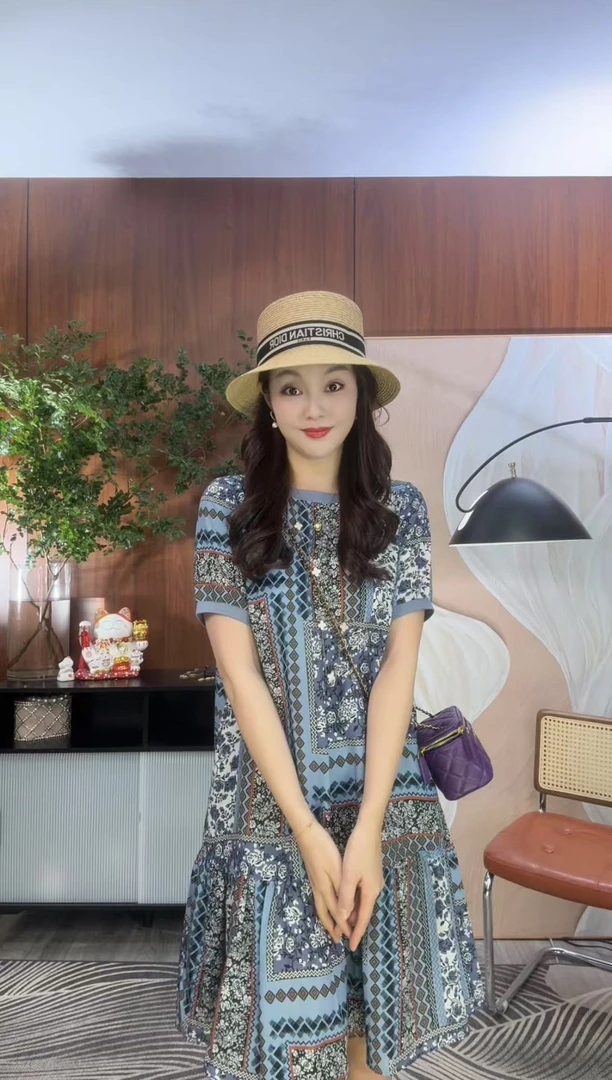 杨升服饰【蓝藤花】夏季圆领显瘦减龄宽松遮肚桑蚕丝女装连衣裙