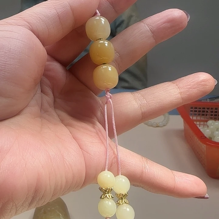 和田玉（糖玉）未镶嵌颈饰